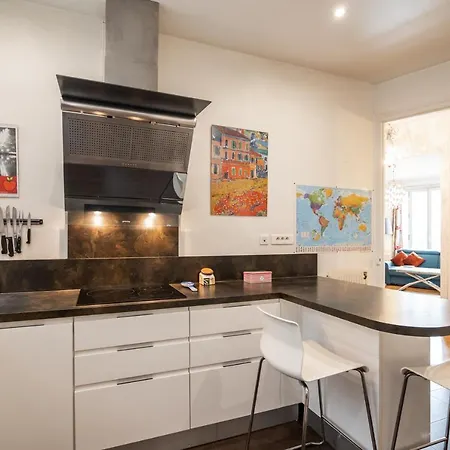 Veeve - Vivid, Vivace Apartment *